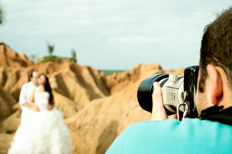 4 Wedding Photography Tips Every Bride and Groom Should Know